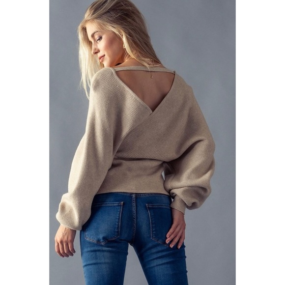 🆕Surplice front sweater - Picture 3 of 11